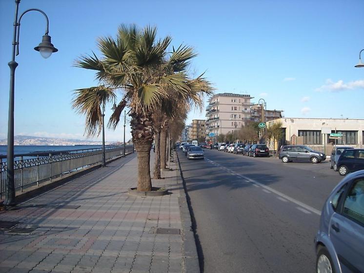 Casa Nick Apartment Torre del Greco Luaran gambar